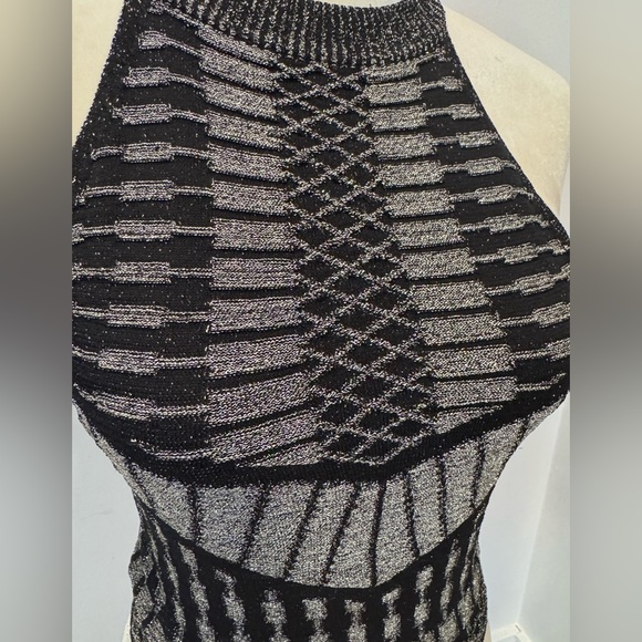 Silver and gold threaded black crop top - Picture 2 of 3